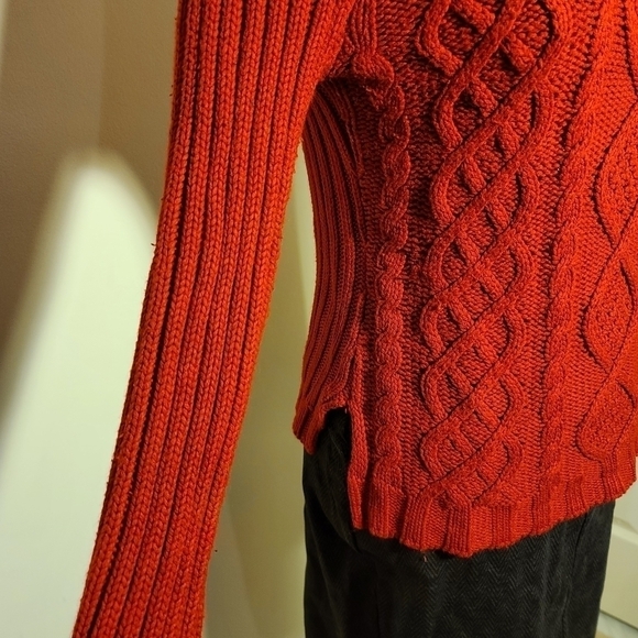 Messino Knitted Red Sweater - Picture 2 of 6